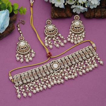 Light pink color choker kundan necklace set 2