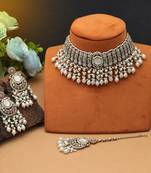 Pista green color choker kundan necklace set