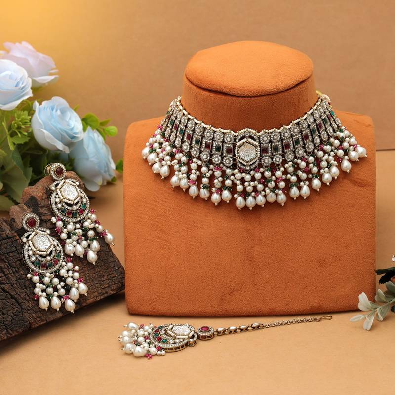 Rani & green color choker kundan necklace set