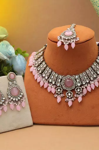 Pink color kundan necklace set