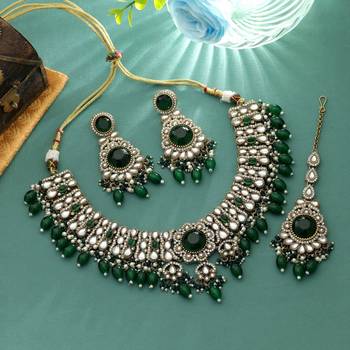 Green color kundan necklace set 2