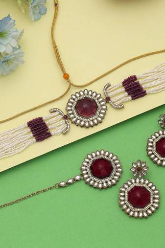 wine color choker kundan necklace set