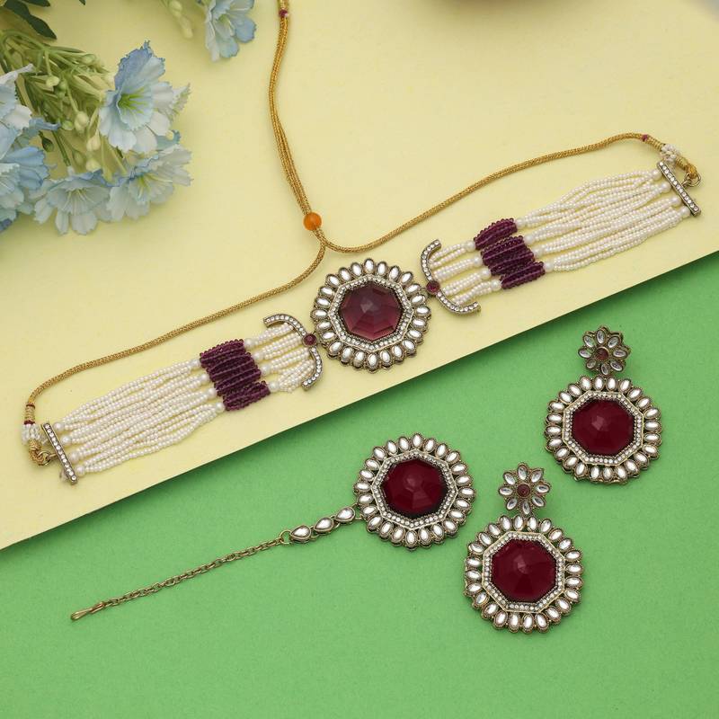 wine color choker kundan necklace set