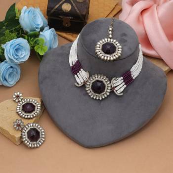 wine color choker kundan necklace set 2