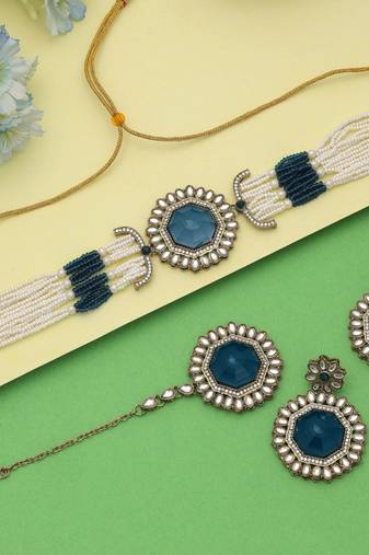 Blue color choker kundan necklace set