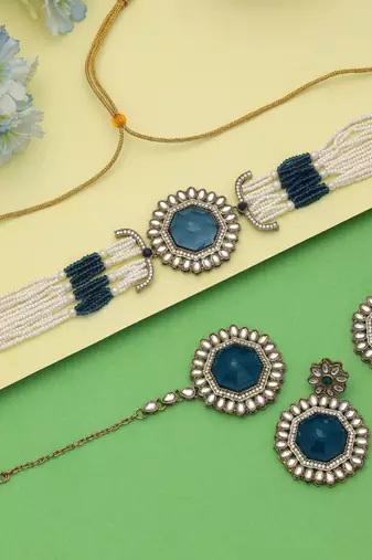 Blue color choker kundan necklace set