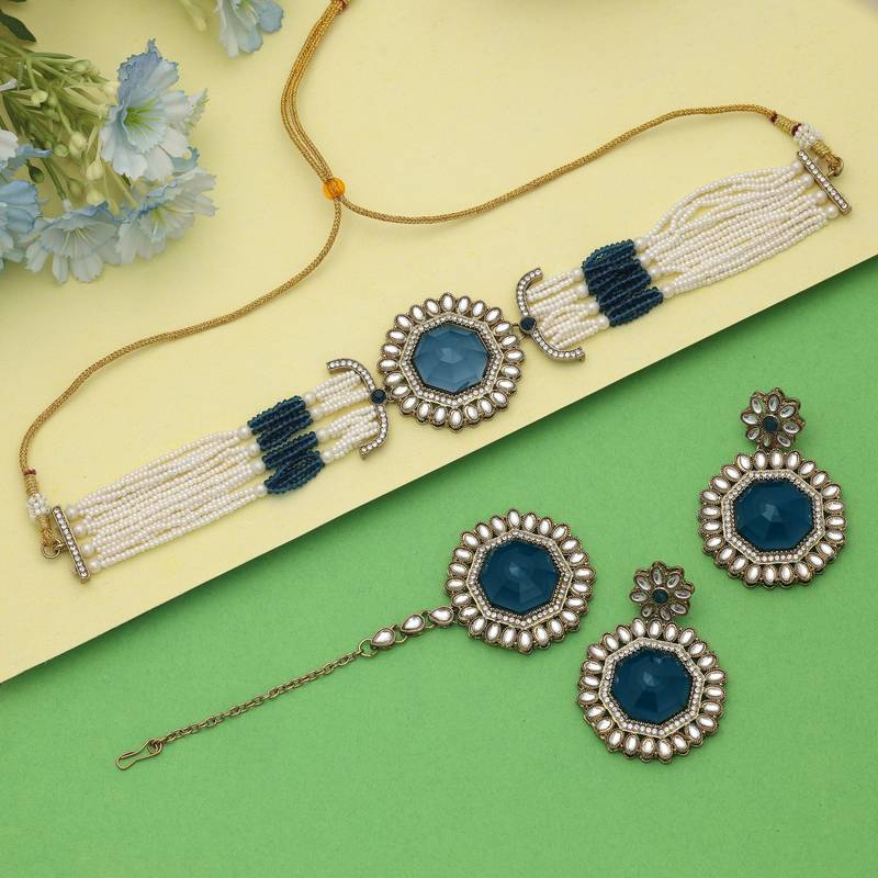 Blue color choker kundan necklace set
