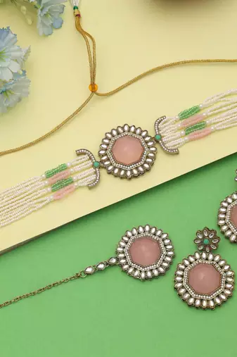 pink color choker kundan necklace set