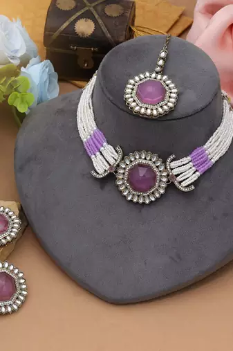 Light purple color choker kundan necklace set