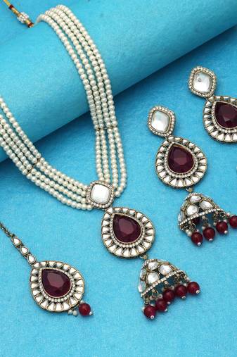 Red color kundan necklace set