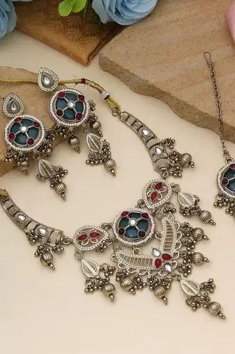 Rani & green color kundan necklace set