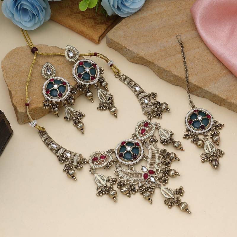 Rani & green color kundan necklace set