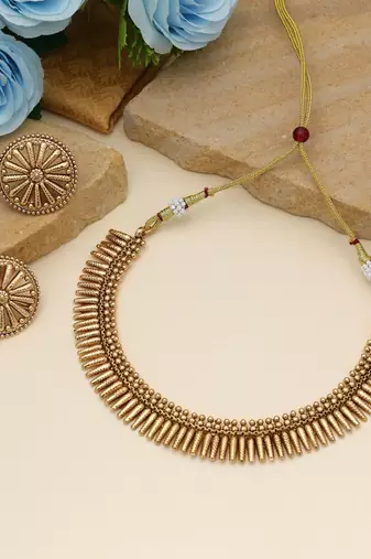 Gold color matte gold necklace set