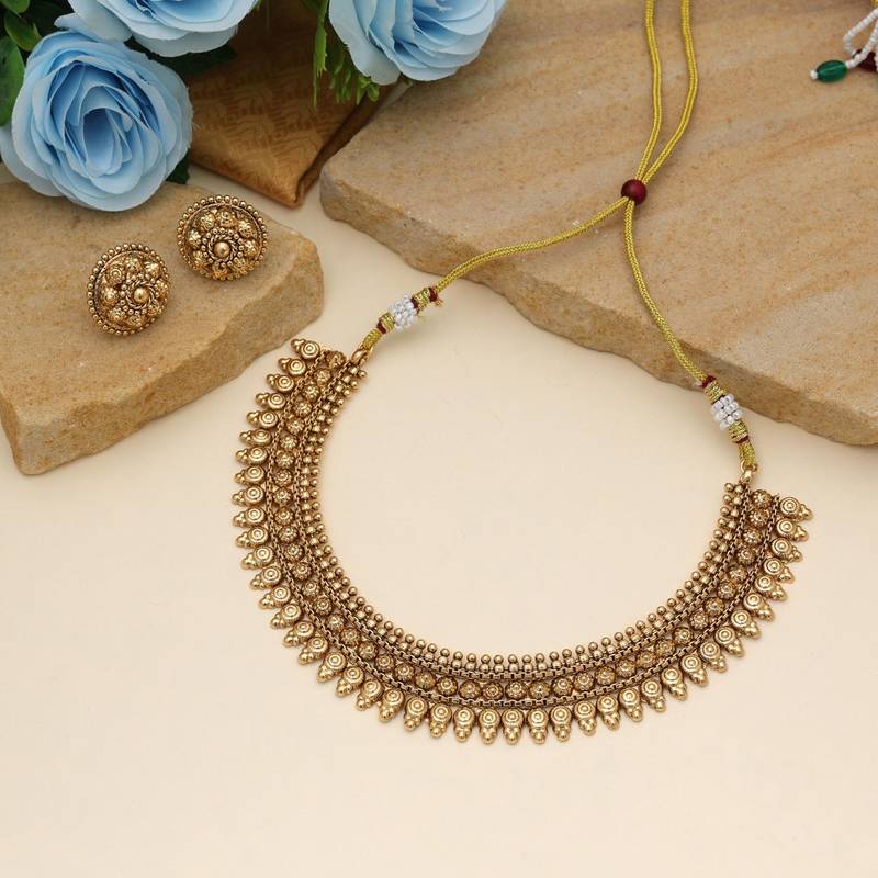 Gold color matte gold necklace set
