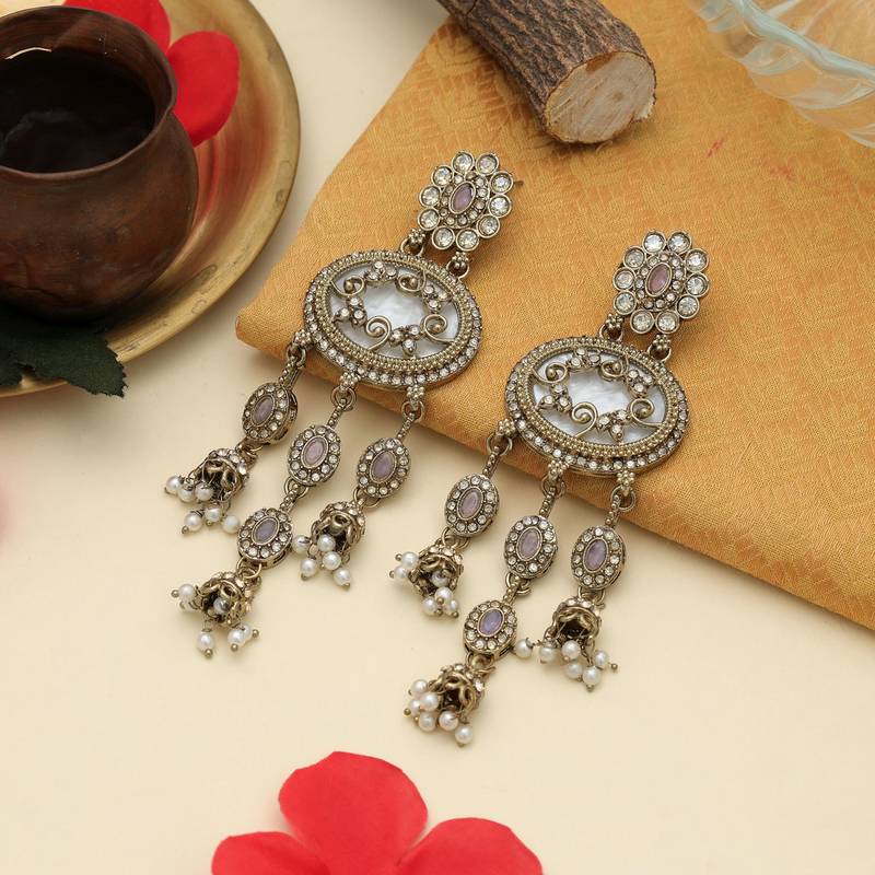 Lavendar color kundan earrings