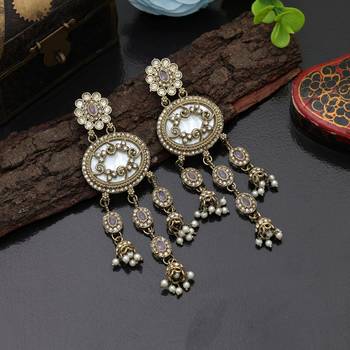Lavendar color kundan earrings 2