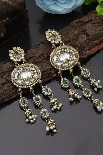 Green color kundan earrings