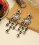 Black color kundan earrings