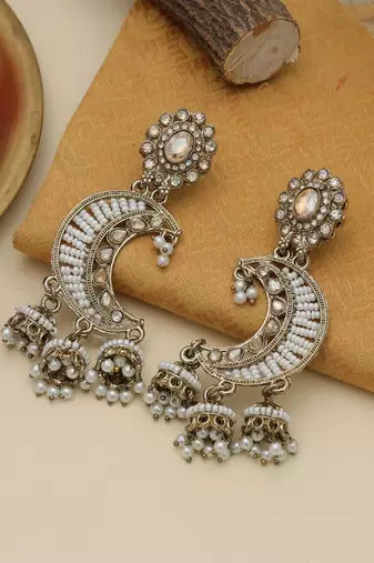 Gold color kundan earrings