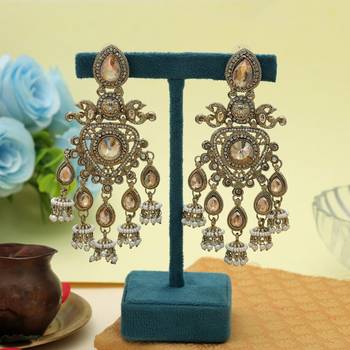 Gold color kundan earrings 1