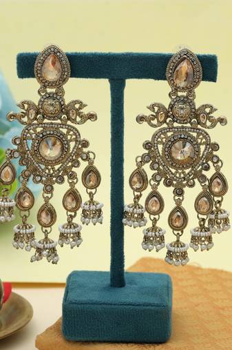 Gold color kundan earrings
