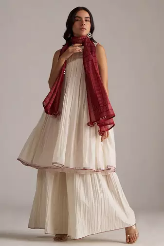 Ivory and maroon pure chanderi kurta set