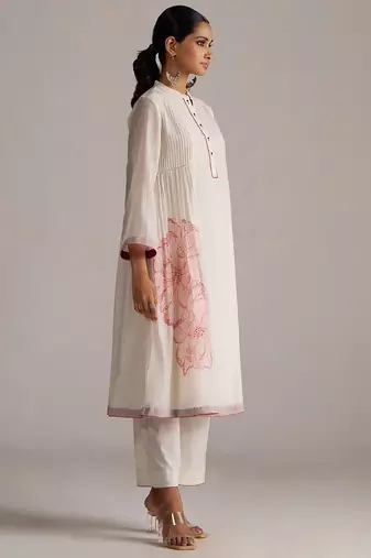 Ivory and maroon pure chanderi kurta set
