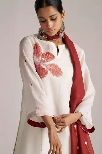 Ivory and maroon pure chanderi kurta set