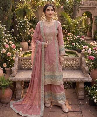 Pink chinon suit with embroidered sequin  1
