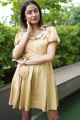 Mustard yellow linen mini summer dress with ruffeled sleeves