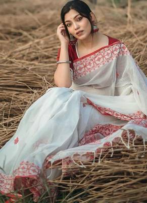 white cotton cotton saree with woven bengali design 4