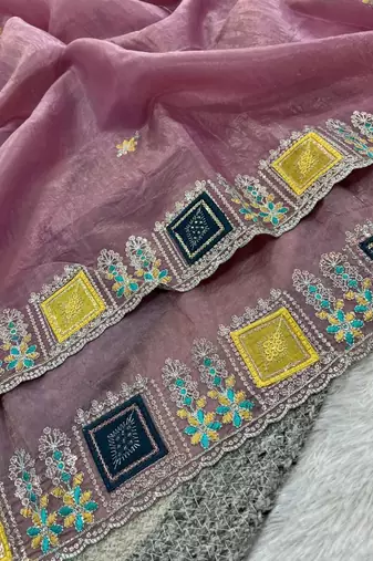 Pink color Embroidery and Cuteork Border Work Silk Saree..
