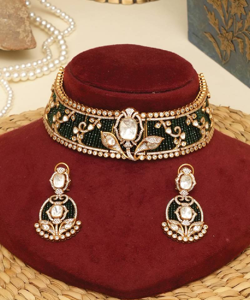 Gold plated emerald green stones choker necklace set