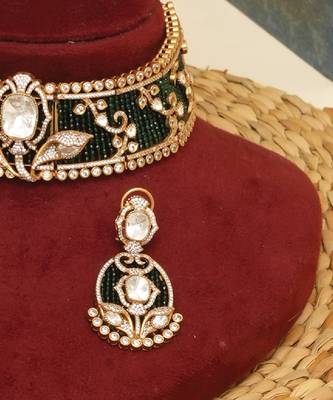 Gold plated emerald green stones choker necklace set 2