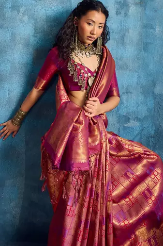 magenta silk blend handloom zari weaving saree with blouse