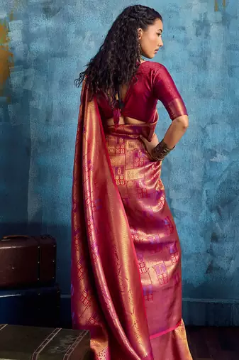 magenta silk blend handloom zari weaving saree with blouse