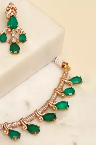 Zircon studded green stones choker necklace set