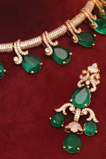 Zircon studded green stones choker necklace set