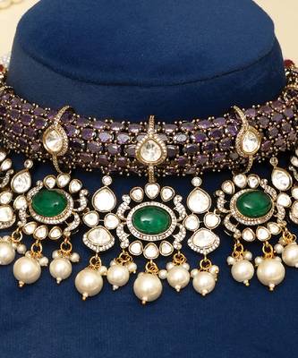 Gold plated kundan purple stones choker necklace set 2
