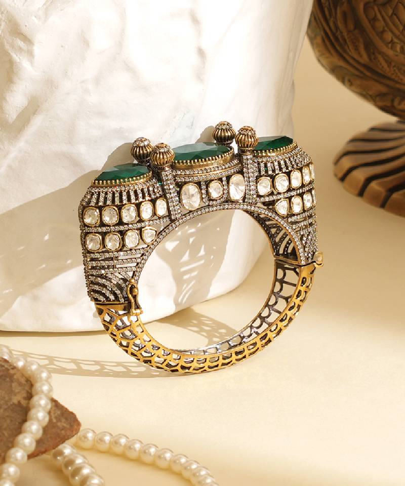 Zircon green stone royal kada