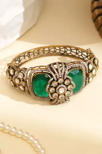 Zircon green stone royal kada