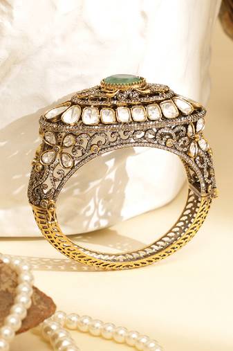 Zircon mint green stone royal kada