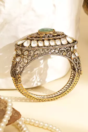 Zircon mint green stone royal kada