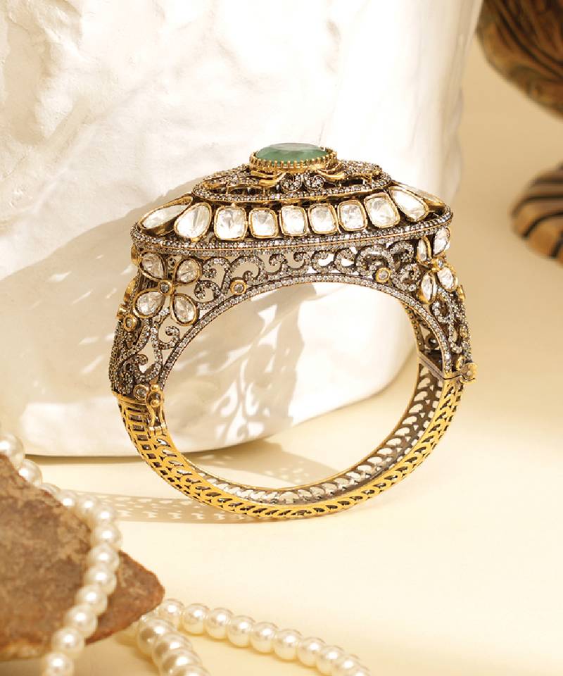 Zircon mint green stone royal kada