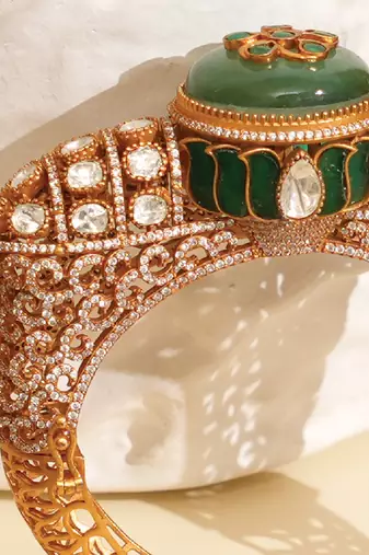 Zircon green stone royal kada