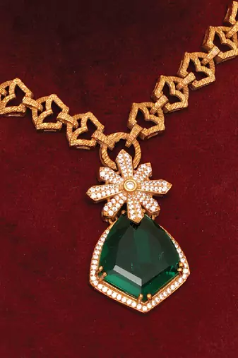 Gold plated green stones necklace set