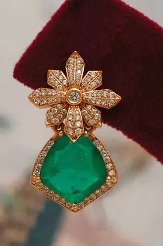 Gold plated green stones necklace set