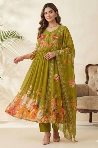 Womens new fancy fox georgette heavy quality fabricwith handwork gown set