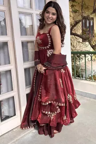 Womens best heavy quality fabric with met  sequence embroidery zari work gown set