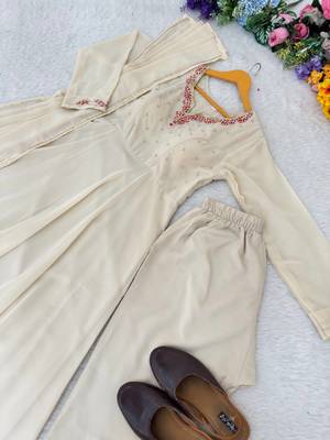 Womens fancy fox georgette heavy quality fabric with handwork gown set 3